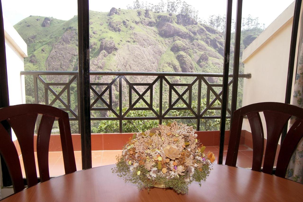 Abad Copper Castle Resort มุนนาร์ ภายนอก รูปภาพ