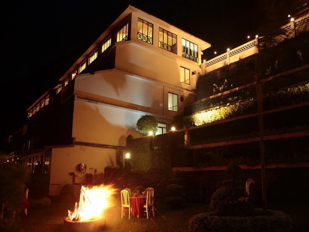 Abad Copper Castle Resort มุนนาร์ ภายนอก รูปภาพ